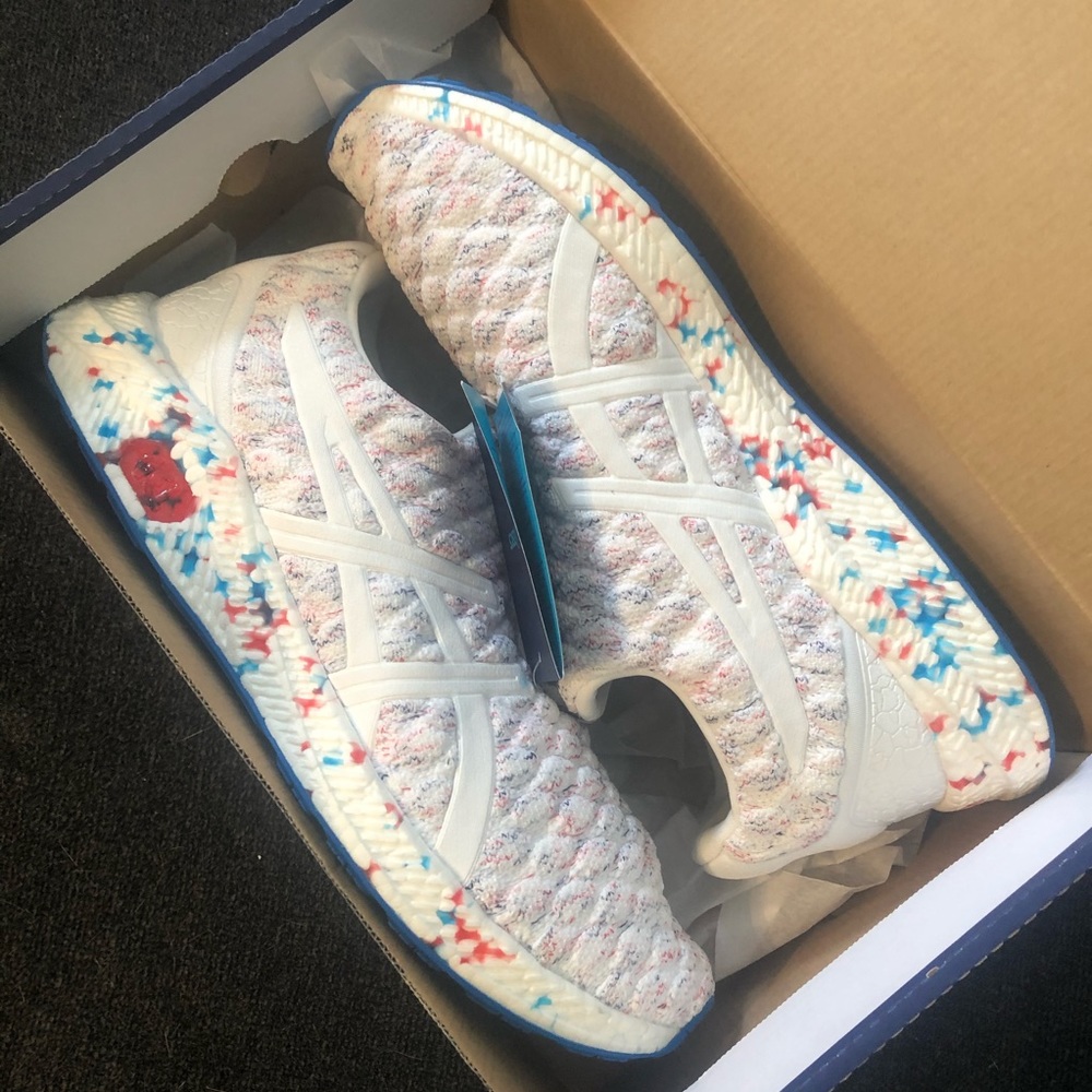 NIB ASICS KENZEN White Sneakers - Men’s 11.5